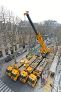 what is a mobile crane