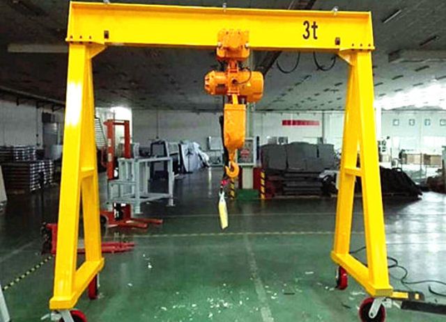 ADJUSTABLE GANTRY CRANE: small gantry crane