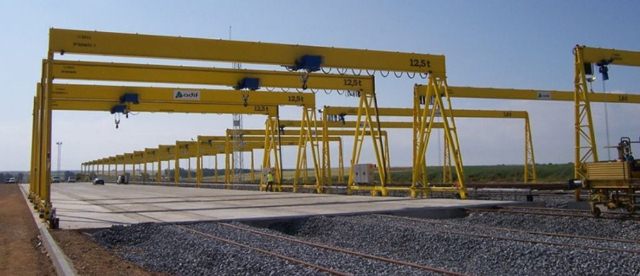 Gantry Crane, Construction Industry, 
Gantry Crane Specification, Gantry Crane Parts, Mobile crane, Gantry Crane Design