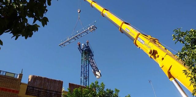 Tower crane operator training