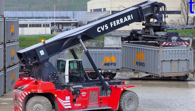 ferrari reach stacker