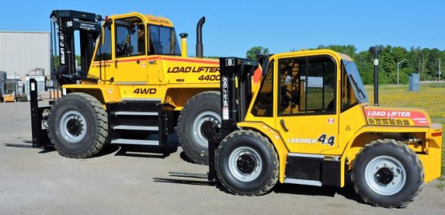 Rough terrain forklift 