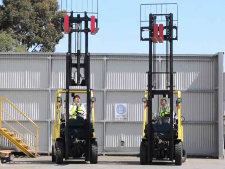 forklift mast attachment