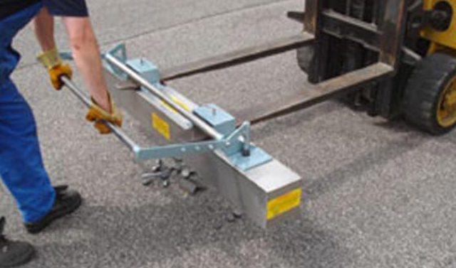 magnetic forklift attachment