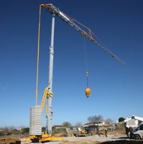 Self Erecting Crane