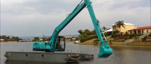 Amphibious Excavator