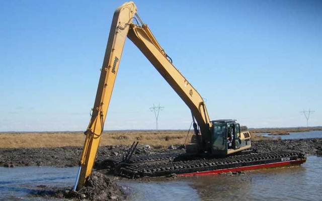 Amphibious Excavator