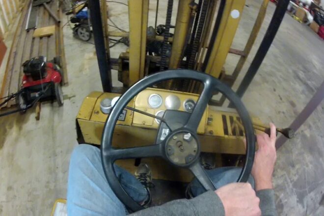 How to drive a Forklift