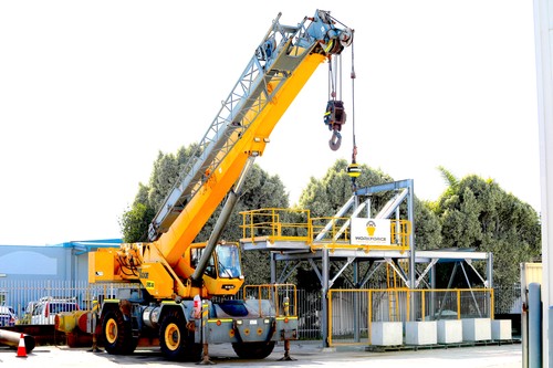 Slewing Mobile Crane