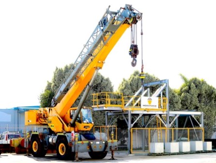 Mobile crane lifting capacity