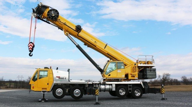 Slewing Mobile Crane