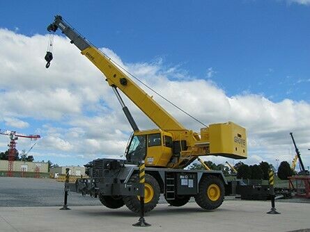 Slewing Mobile Crane