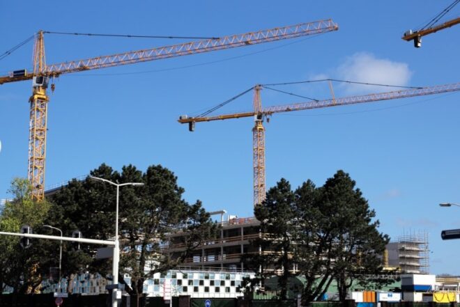 What is a tower crane