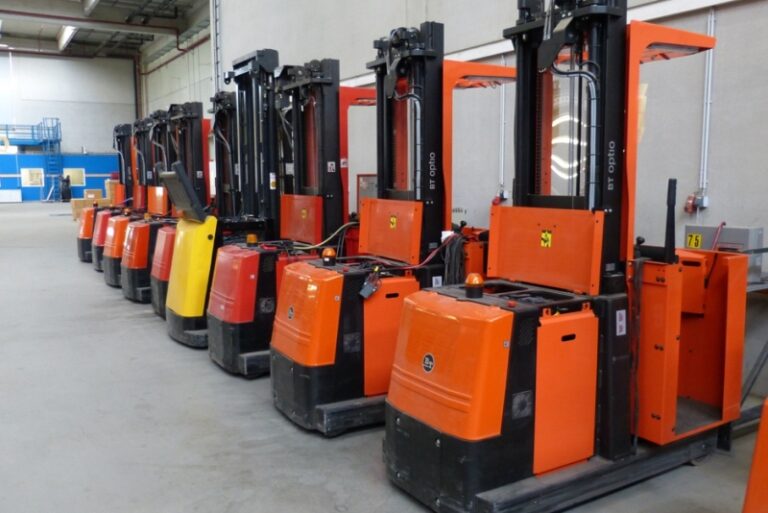 sit down forklift controls