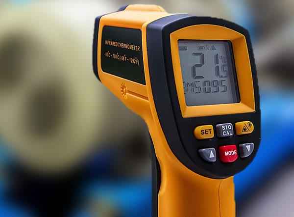 Non contact Infrared Thermometer for Body Temperature