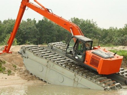 Swamp Buggy Excavator