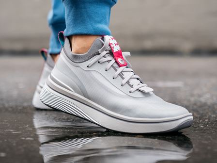 Waterproof Shoes for Healthcare Workers